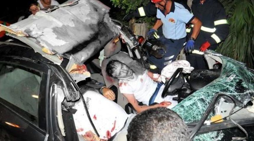 Bodrum'da Hatalı Sollama Kaza: 1 &Ouml;l&uuml;, 5 Yaralı