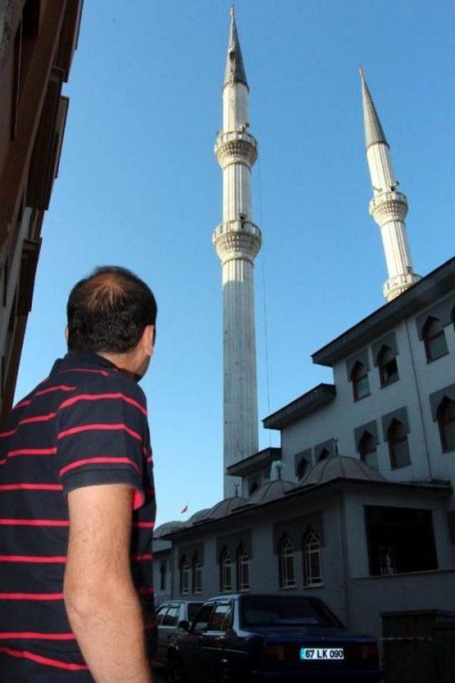 Minarede Tehlikeli Çalışma