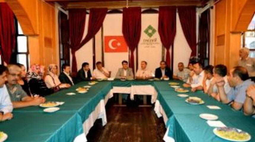 D&uuml;ndar&rsquo;dan Dağ-der Y&ouml;netimine Hayırlı Olsun Ziyareti