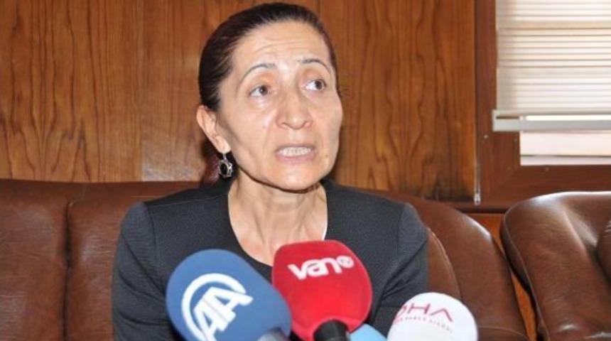 Van B&uuml;y&uuml;kşehir Belediye Eş Başkanlarından Hakkari'ye Destek Ziyareti