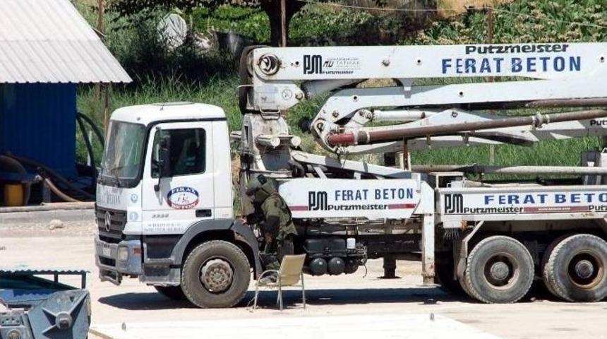 Adıyaman&rsquo;da Beton Mikserleri Patlatılmak İstendi