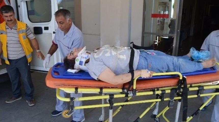 Otomobil Takla Attı: 1 &Ouml;l&uuml;, 2 Yaralı