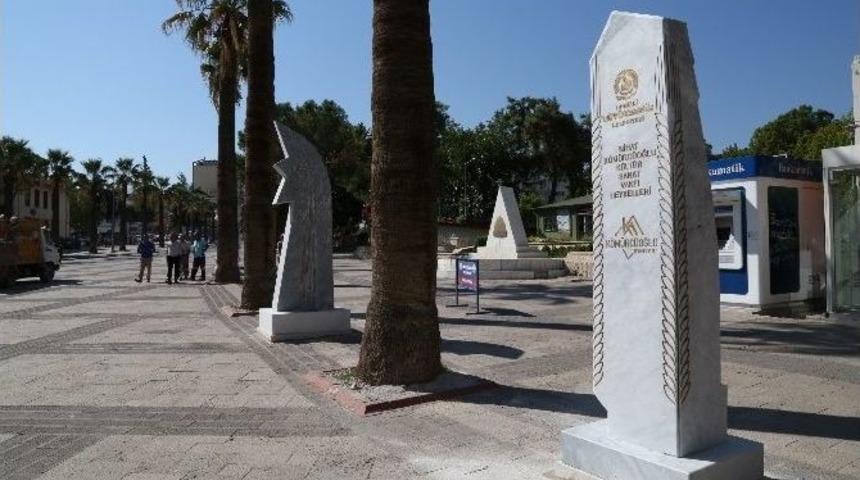 Taş Heykeller Gazi Bulvarı&rsquo;nı S&uuml;sleyecek