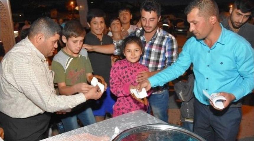 Çolakbayrakdar’a Sancaktepe’de Sevgi Seli