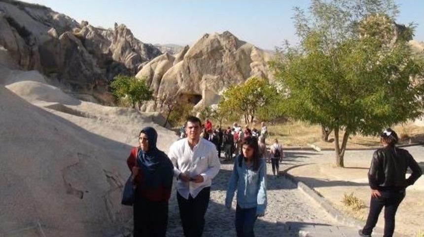 Kapadokya'da Memnuniyet Barcelona Ve St. Petersburg'dan Y&uuml;ksek