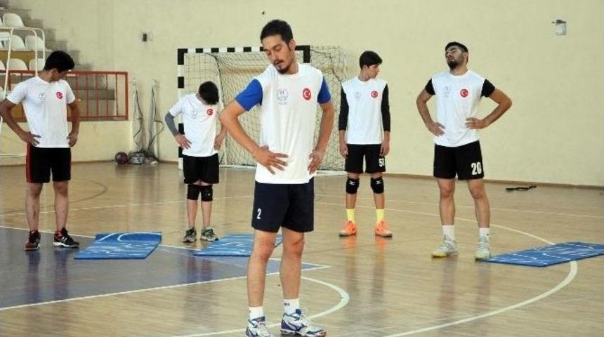Sorgun Gen&ccedil;likspor Esnaftan Destek Bekliyor