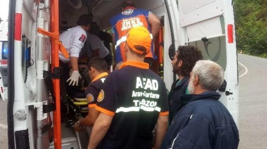 Trabzon&rsquo;da Trafik Kazası: 3 Yaralı