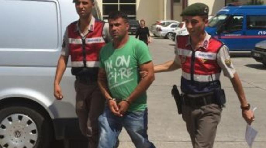 Denize Giren Turistlerin Cep Telefonunu &Ccedil;alan Kişi Yakalandı