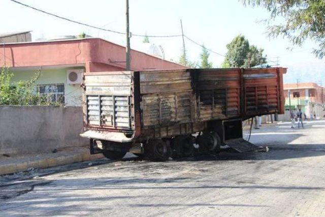 Silopi'de Zırhlı Araca Bombalı Tuzak: 4 Polis Yaralı (2)