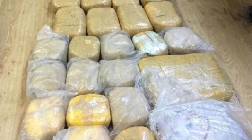 Polis, İstanbul'da 113 Kilo Esrar Ele Ge&ccedil;irdi