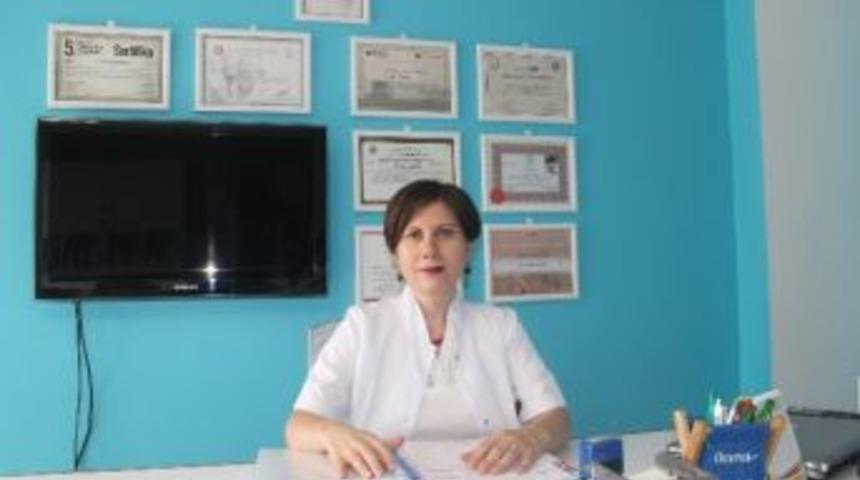 Dermatoloji Uzmanı Y&uuml;ksek: &ldquo;gen&ccedil;lik Aşısı Hyal&uuml;ronik Asit İ&ccedil;eren Bir G&uuml;zellik Kokteylidir&rdquo;