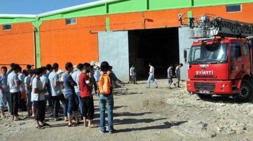 Sivas'ta Tekstil Fabrikasındaki Yangın