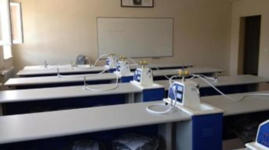 Hisarcık Anadolu Lisesi&rsquo;ne Yeni Fen Bilimleri Laboratuarı