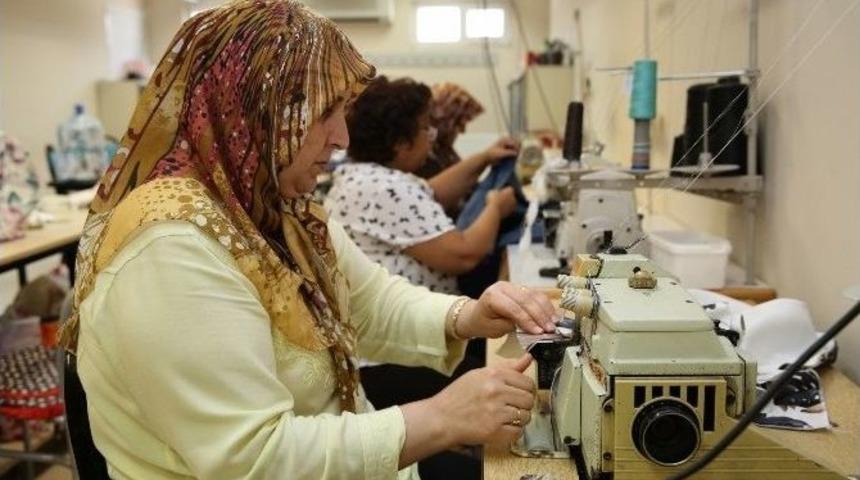 Bi&ccedil;ki Nakış Kursu Kadınların Hayatını Değiştirdi