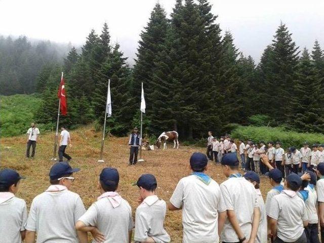 Yıldırım Belediyesi İzcilik Kampına Büyük İlgi