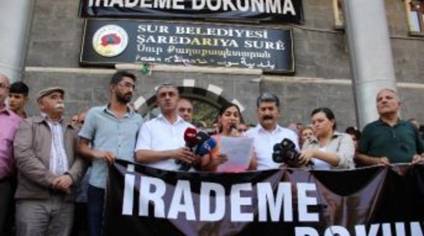 T&uuml;m-bel-sen&rsquo;den G&ouml;zaltılara Tepki