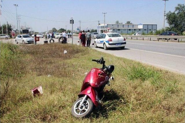 Babasının Cansız Bedenini Son Kez Öpüp Kokladı