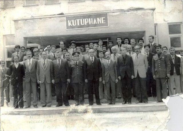 Bitlis İl Halk Kütüphanesi 35 Yıl Önceki Üyelerini Arıyor