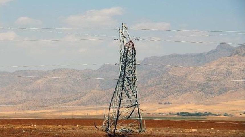 Pkk'lılar Silopi&rsquo;De Y&uuml;ksek Gerilim Hattına Bomba Ile Saldırdı