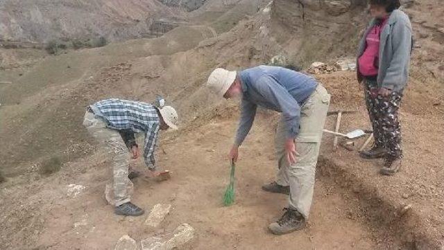 Çorum'daki Kazıda 5 Bin Yıllık Bakır Ocağı Bulundu