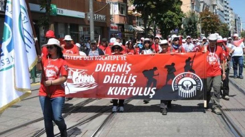 Eskişehir'de 'direniş, Diriliş, Kurtuluş' Y&uuml;r&uuml;y&uuml;ş&uuml;