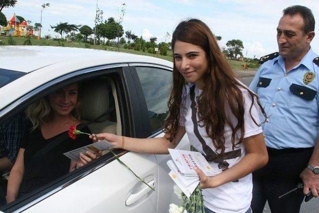 Trafikte Kemer Takanlara Karanfil, Takmayanlara Ceza