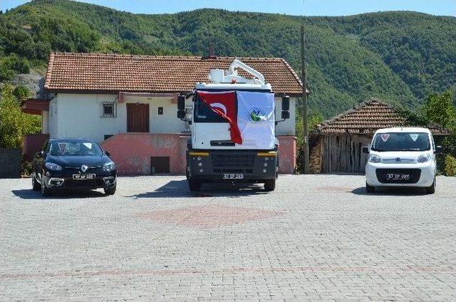 Elvanpazarcık Belediyesi Hizmet Araçlarını Yeniledi