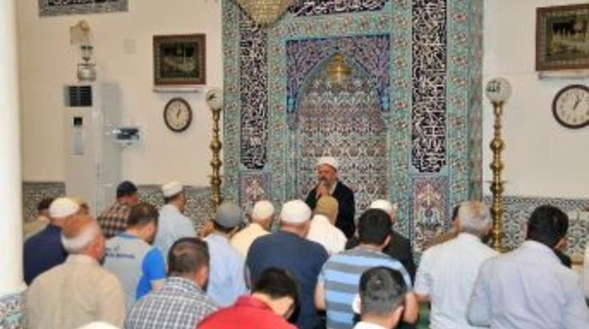 Akşehir&rsquo;de Şehitler İ&ccedil;in Mevlid-i Şerif