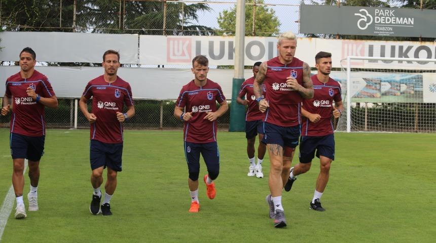 Trabzonspor'da sakatlanan Kamil Ahmet &Ccedil;&ouml;rek&ccedil;i hastaneye kaldırıldı!