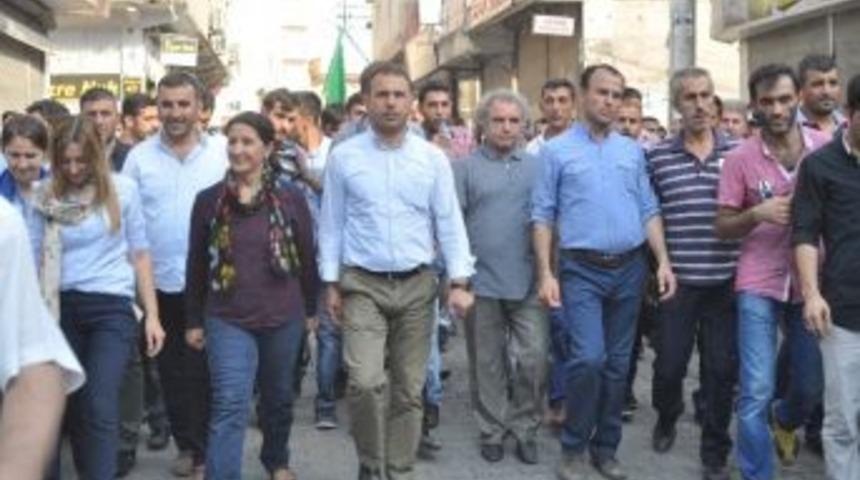 Cizre&rsquo;de 4 Sivilin Cenazesi Sonrası Y&uuml;r&uuml;y&uuml;ş Yapıldı