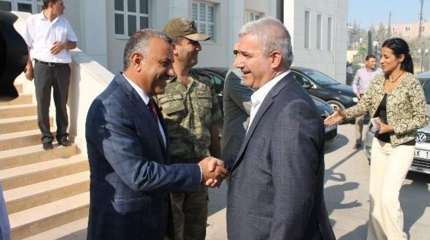 Başbakan Davutoğlu&rsquo;nun Başdanışmanı Yetiş&rsquo;ten Reyhanlı&rsquo;ya Ziyaret