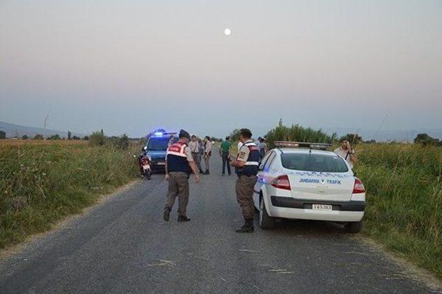 Manisa’da İki Traktör Su Kanalına Uçtu: 19 Yaralı