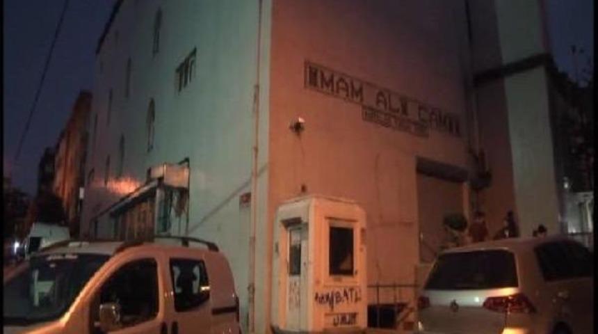 "o Cami"ye Yeniden Elektrik Verildi