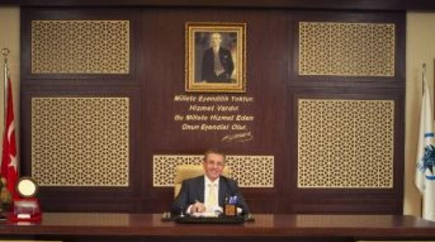 Başkan Sel&ccedil;uk &Ccedil;etin&rsquo;den Zafer Bayramı Mesajı