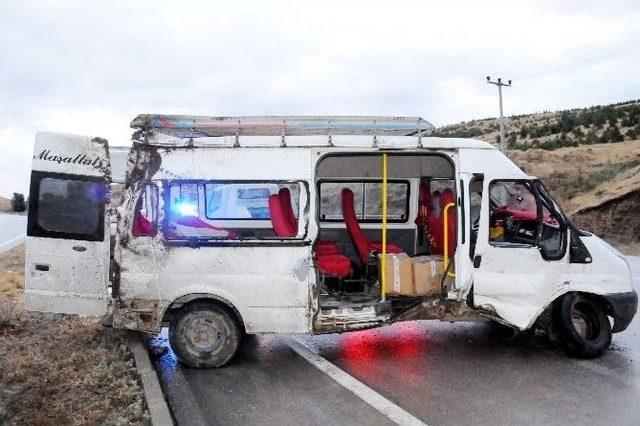 Erzurum’da Trafik Kazası: 1 Ölü, 9 Yaralı