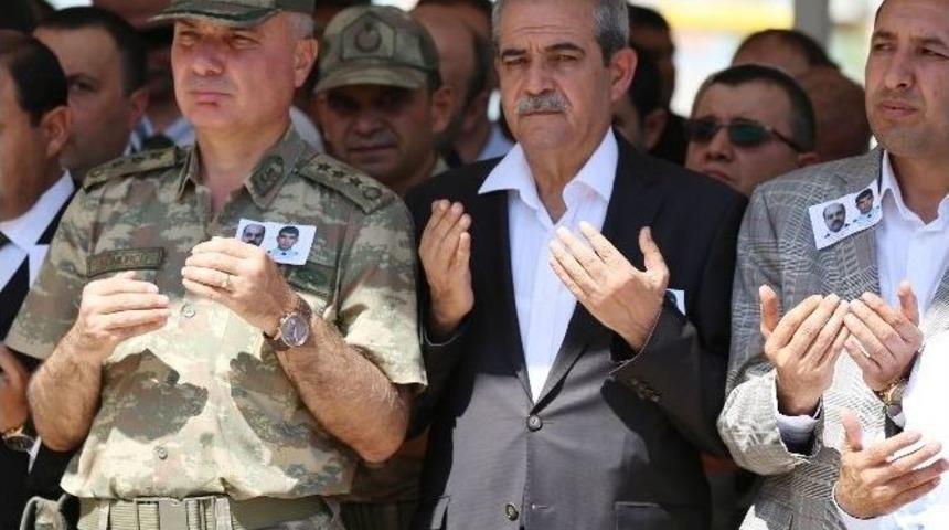 Başkan Demirkol: "vatanı Korumak İ&ccedil;in Şehit Oldular"