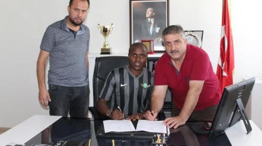 Akhisar Belediyespor N'guemo Ile 3 Yıllık S&ouml;zleşme Imzaladı
