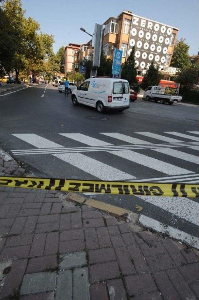 Beşiktaş'ta Yeraltındaki Elektrik Hattı Alev Alev Yandı