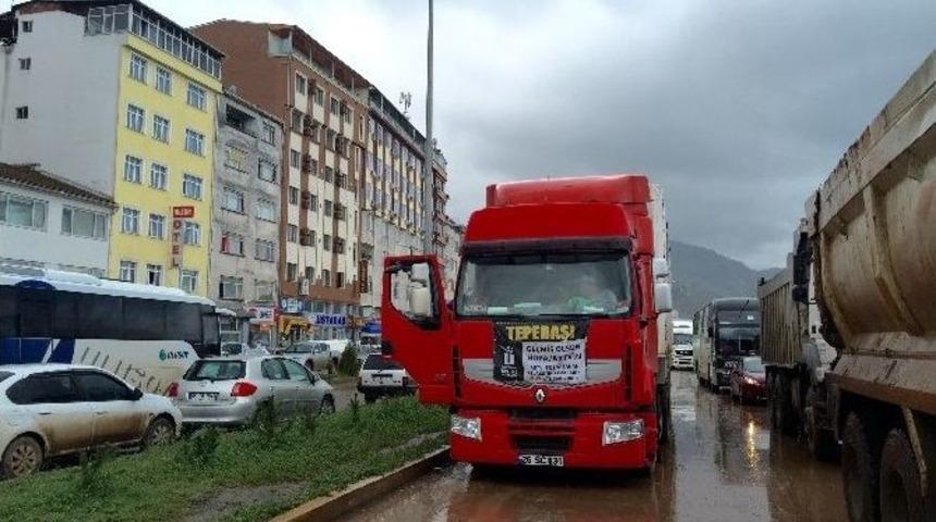 Tepebaşı&rsquo;nın Yardım Tır&rsquo;ı Hopa&rsquo;ya Ulaştı