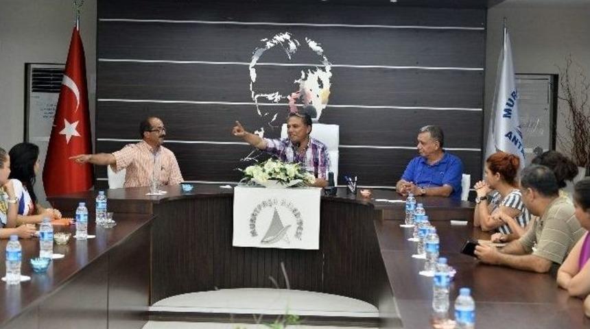 Muratpaşa Belediyesi Personeline İşaret Dili