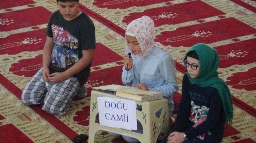 Yaz Kur&rsquo;an Kursları Arasında Okuma Ve Bilgi Yarışması D&uuml;zenlendi