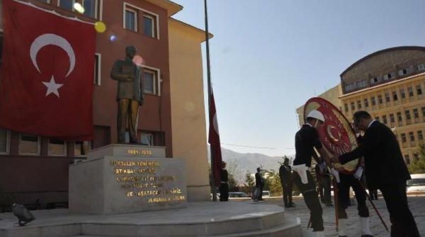 Hakkari'de 30 Ağustos Zafer Bayramı Kutlandı