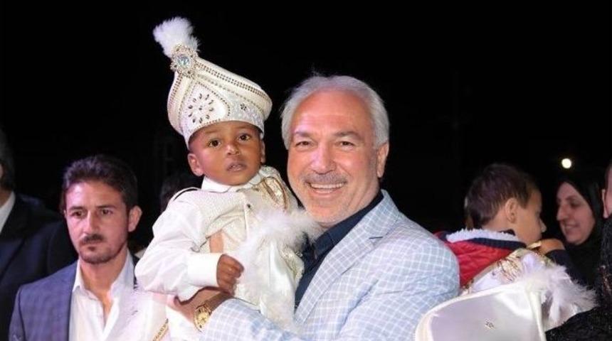 K&uuml;tahya Belediyesi&rsquo;nden 75 &Ccedil;ocuğa Muhteşem S&uuml;nnet D&uuml;ğ&uuml;n&uuml;