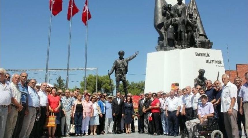 Manisa Chp&rsquo;den Alternatif 30 Ağustos Kutlaması
