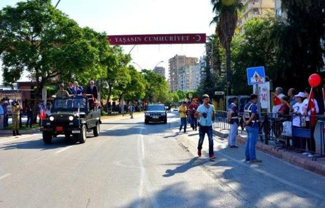 Adana'da 30 Ağustos'a Sönük Kutlama