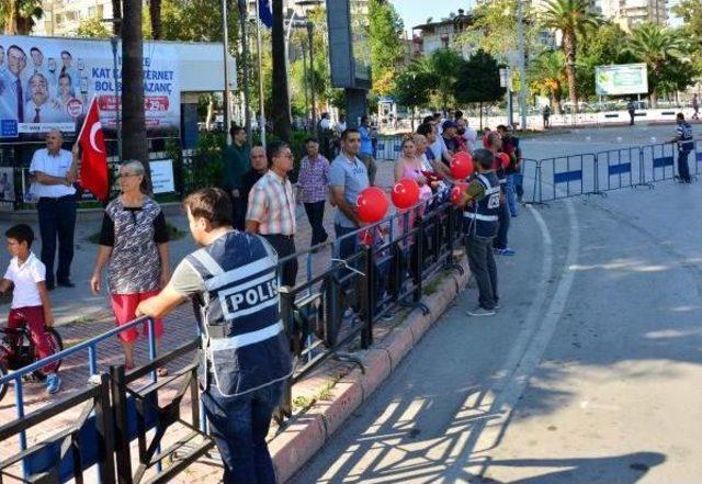 Adana'da 30 Ağustos'a Sönük Kutlama