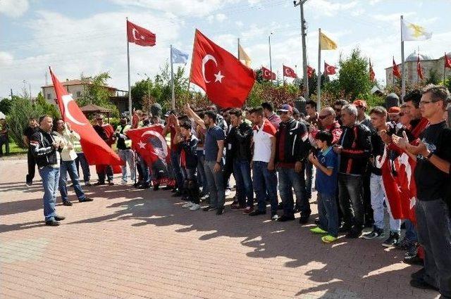 Motor Tutkunlarından Terör Protestosu