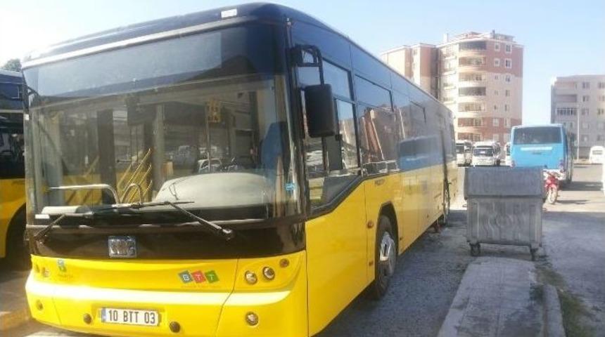Belediye Otob&uuml;s&uuml;n&uuml;n Kundaklandığı İddia Edildi