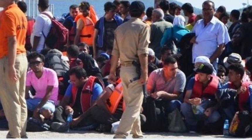 Ayvalık&rsquo;ta 412 Suriyeli Ka&ccedil;ak G&ouml;&ccedil;men Yakalandı