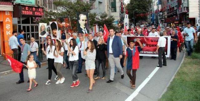 Zonguldak'ta 'zafer Bayramı Ve Teröre Lanet Yürüyüşü'